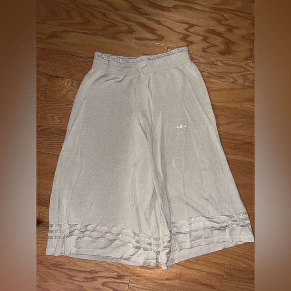 VINTAGE ADIDAS CAPRI WIDE LEG SWEATS (S) - Picture 5 of 7